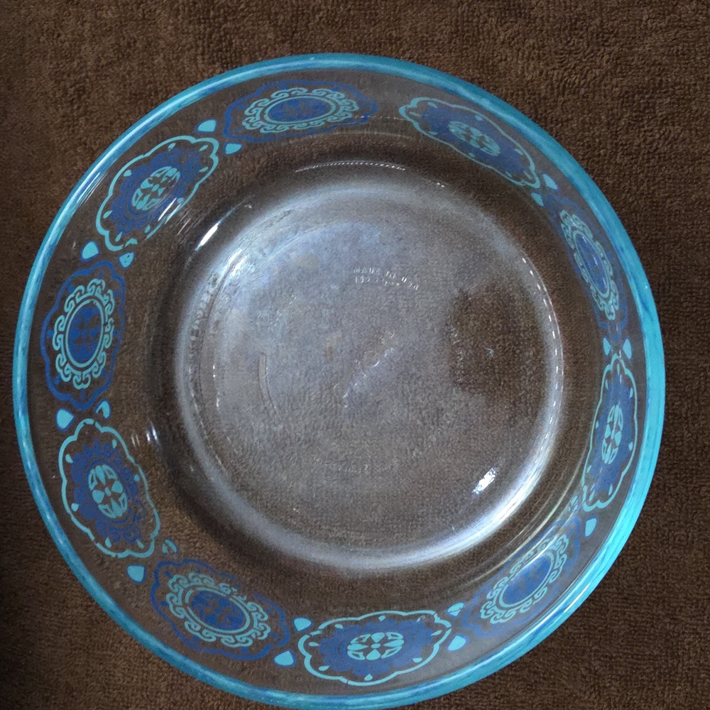 Pyrex Mixing Bowl - Picture 3 of 4
